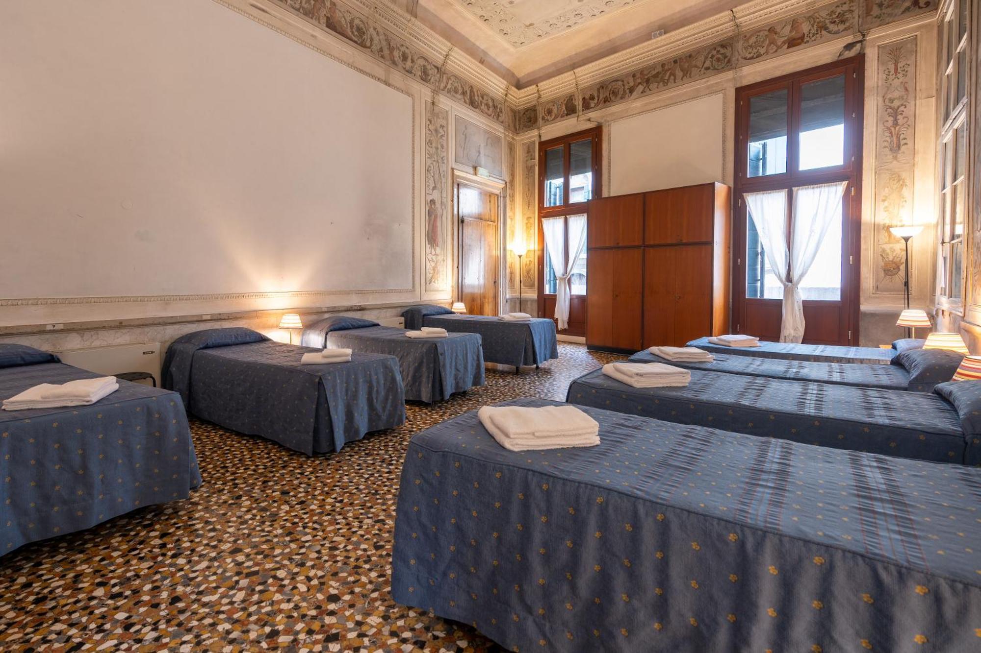 Foresteria Valdese Hostal
